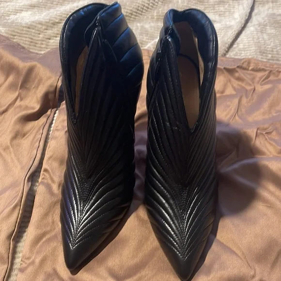 GIANVITO ROSSI | EIKO BOOTIE | Size 9B/39 | BLACK - Picture 7 of 10